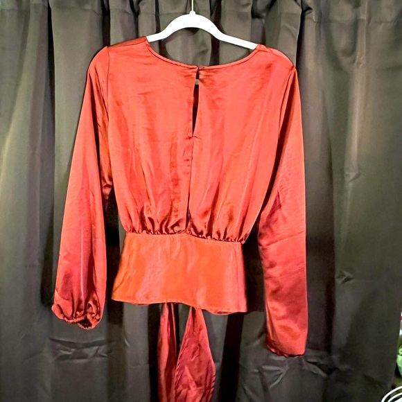 Ladies NWT Drew Blouse, Size L, Burnt Orange with wrap around tie, stunning - Picture 2 of 4